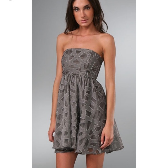 Alice + Olivia Dresses & Skirts - Alice + Olivia Dress NEW $484 Strapless Size 4